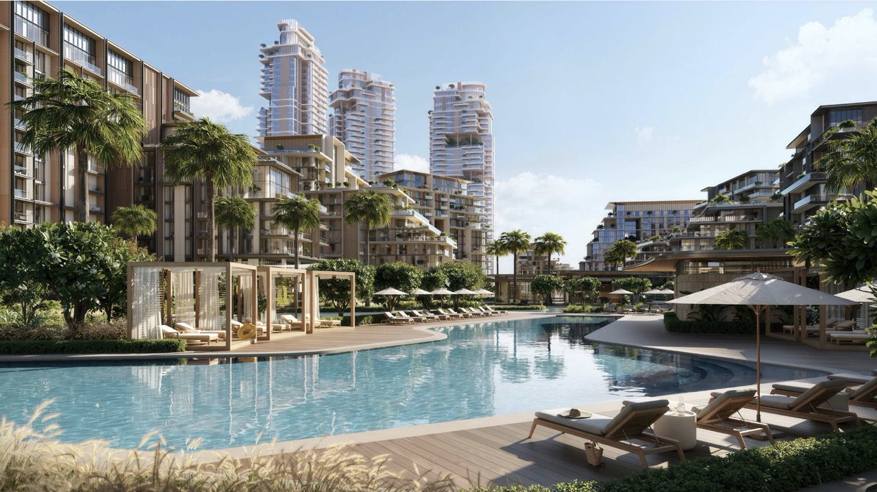 WATERSIDE LIVING IN THE HEART OF THE CITY